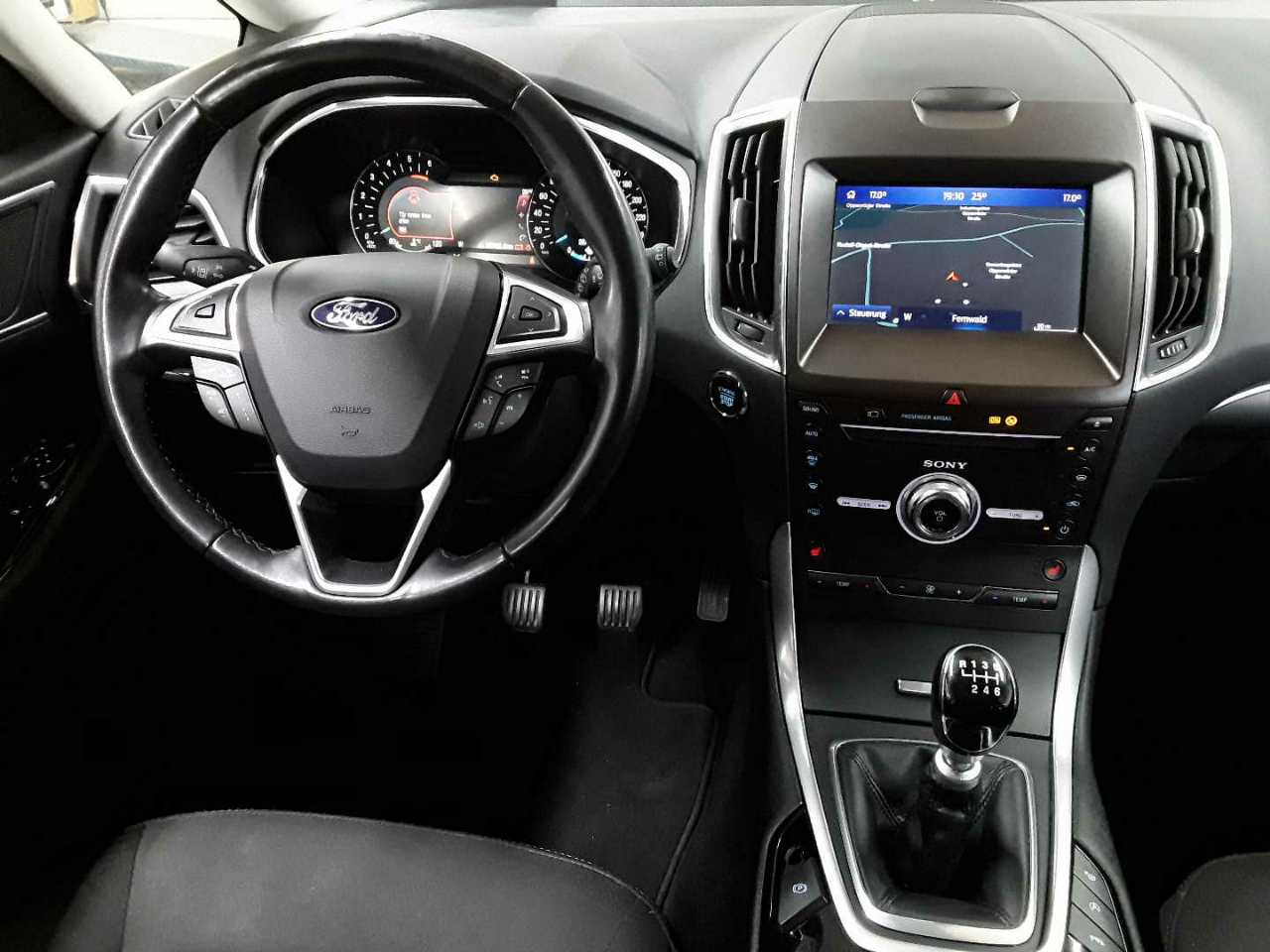 Ford Galaxy 2.0 EcoBlue S&S TITANIUM 10
