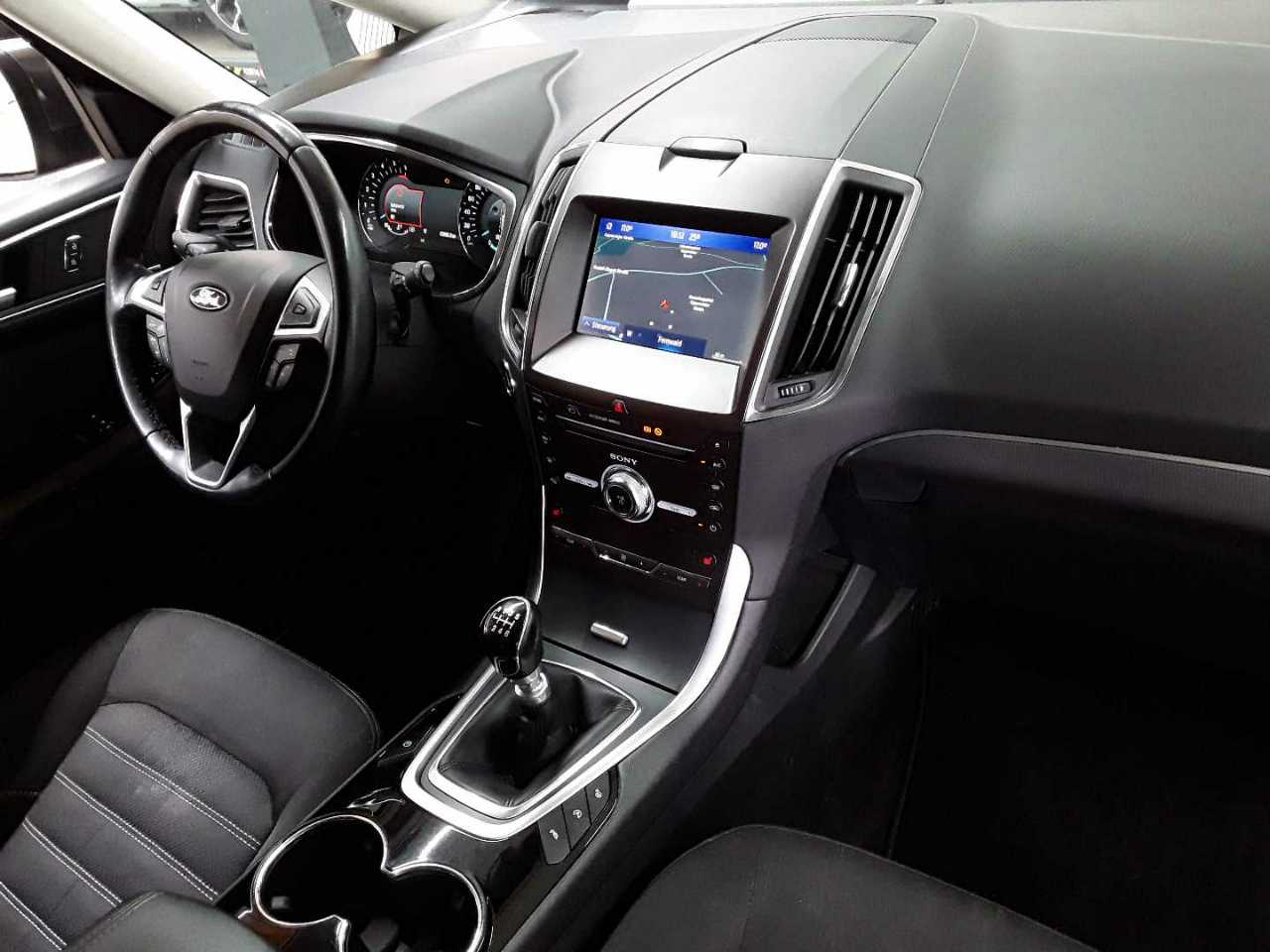 Ford Galaxy 2.0 EcoBlue S&S TITANIUM 9