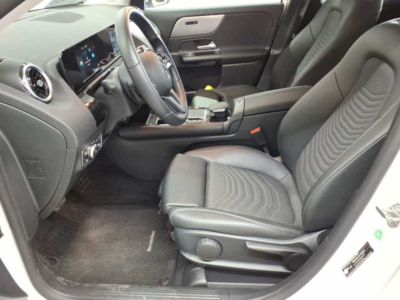 Mercedes-Benz GLA 200 d 8G-DCT Style 7