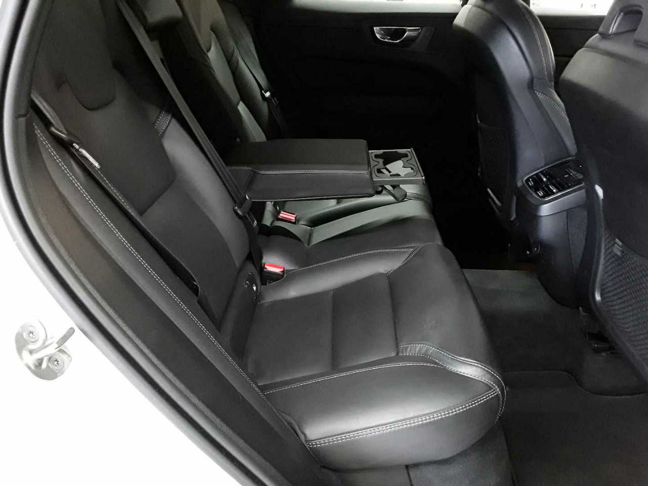 Volvo XC60 B4 D Geartronic RDesign 14