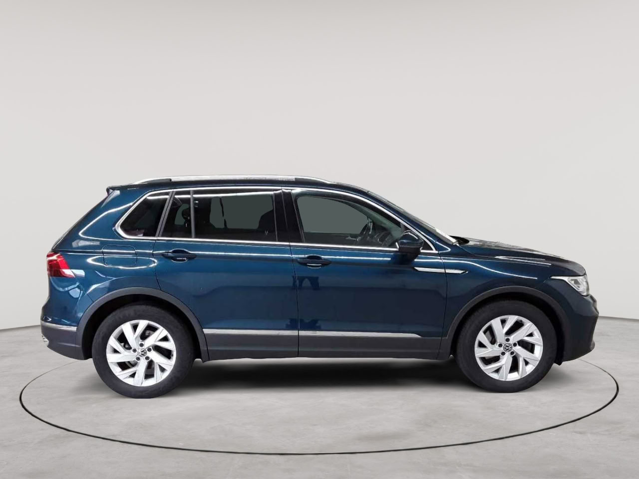 Vw Tiguan 2.0 TDI SCR 4MOTION DSG Elegance 3