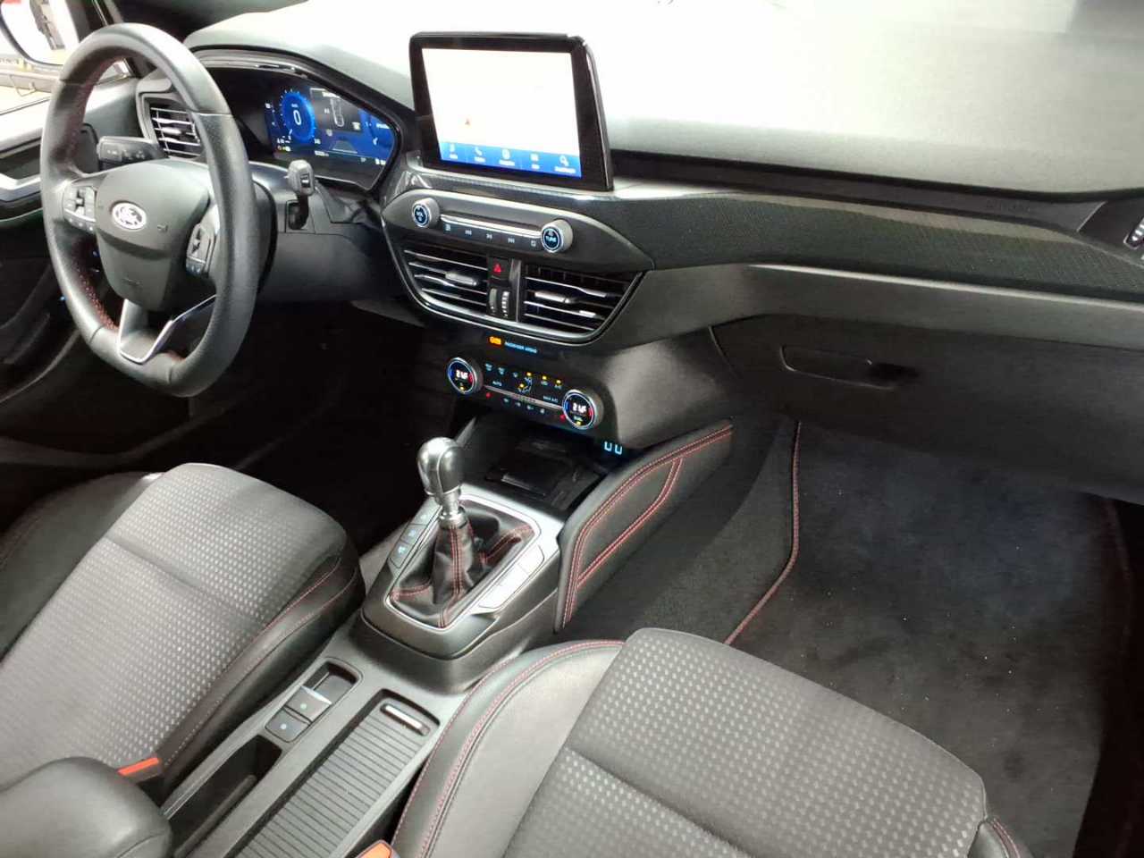 Ford Focus Turnier 1.5 EcoBlue Start-Stopp-System ST-LINE X 9