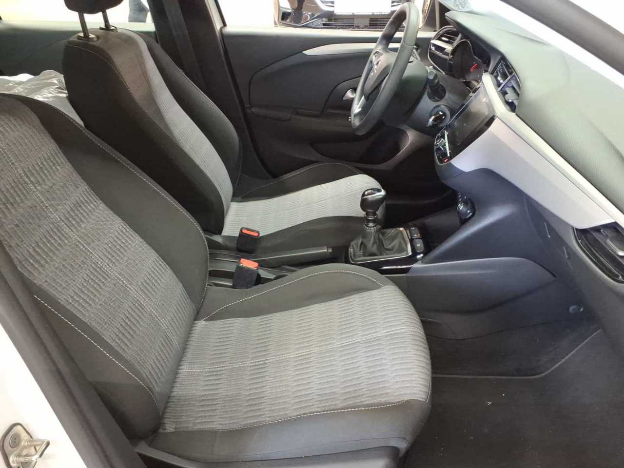 Opel Corsa 1.2 Direct Injection Turbo Start/Stop Edition 8