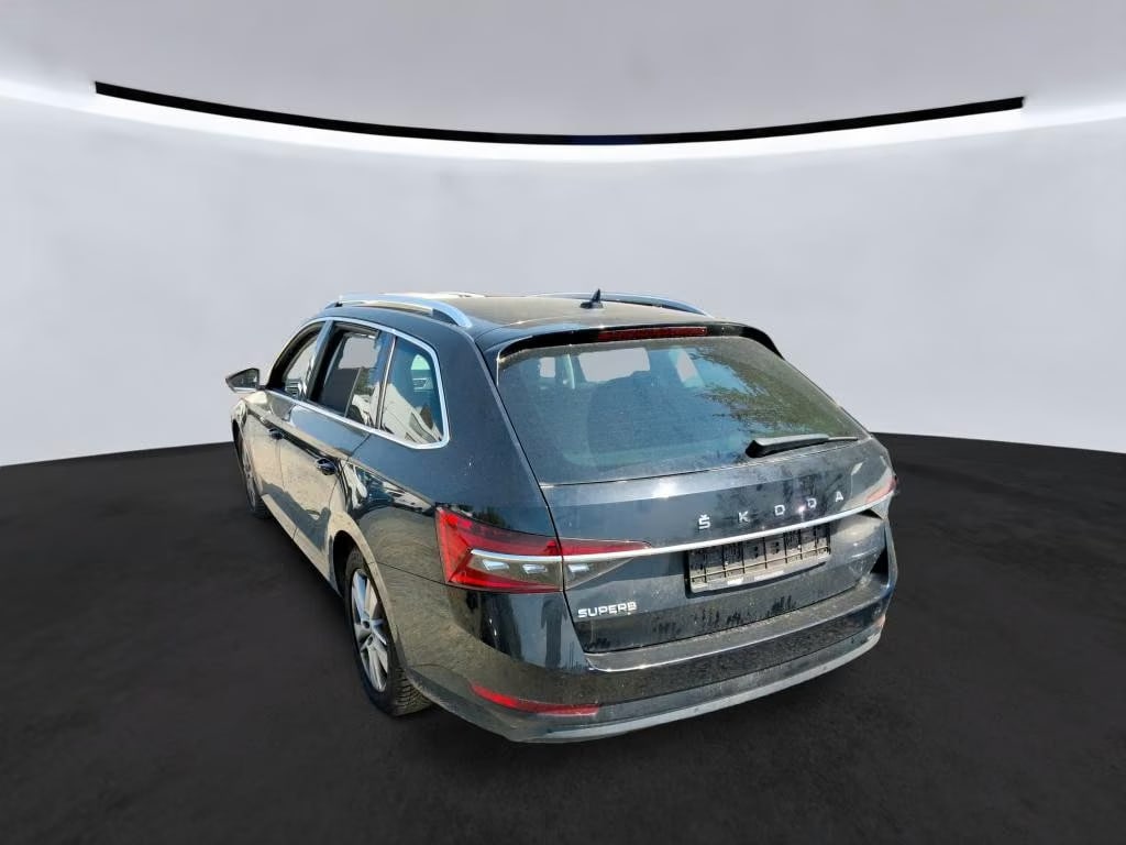 Skoda Superb 2.0 2023 3
