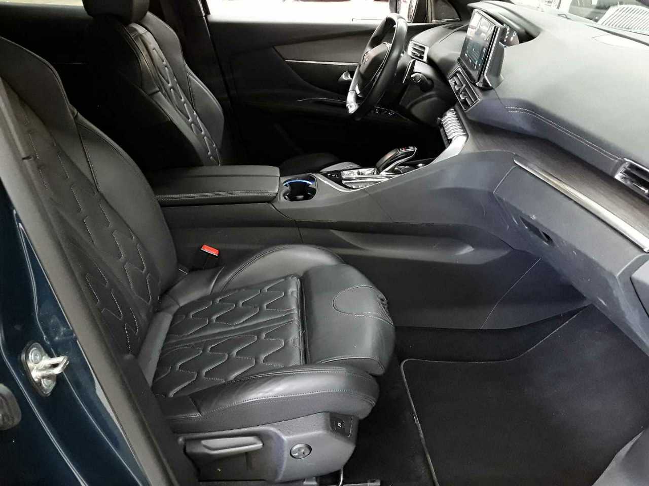 Peugeot 3008 Hybrid4 300 e-EAT8 GT Pack 8