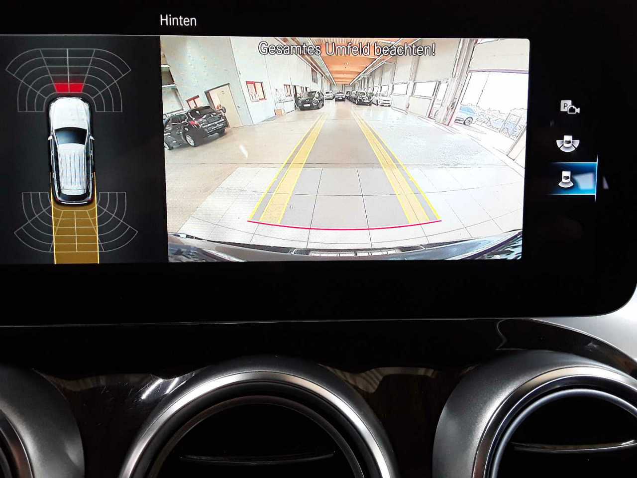 Mercedes-Benz GLC 300 d 4Matic 9G-TRONIC AMG Line 15