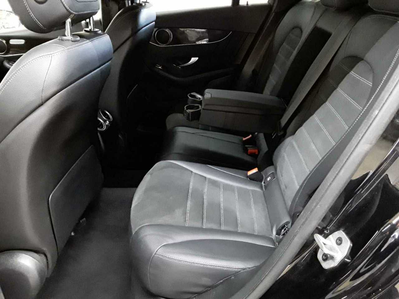 Mercedes-Benz GLC 300 d 4Matic 9G-TRONIC AMG Line 7
