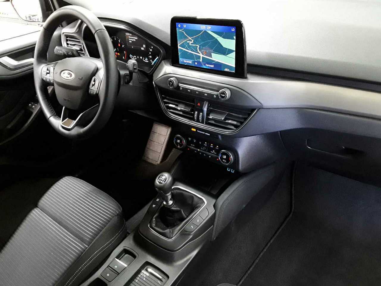 Ford Focus Turnier 1.0 EcoBoost Hybrid TITANIUM 9