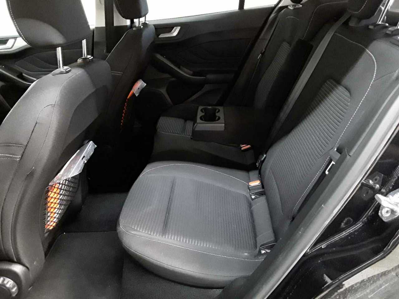 Ford Focus Turnier 1.0 EcoBoost Hybrid TITANIUM 13