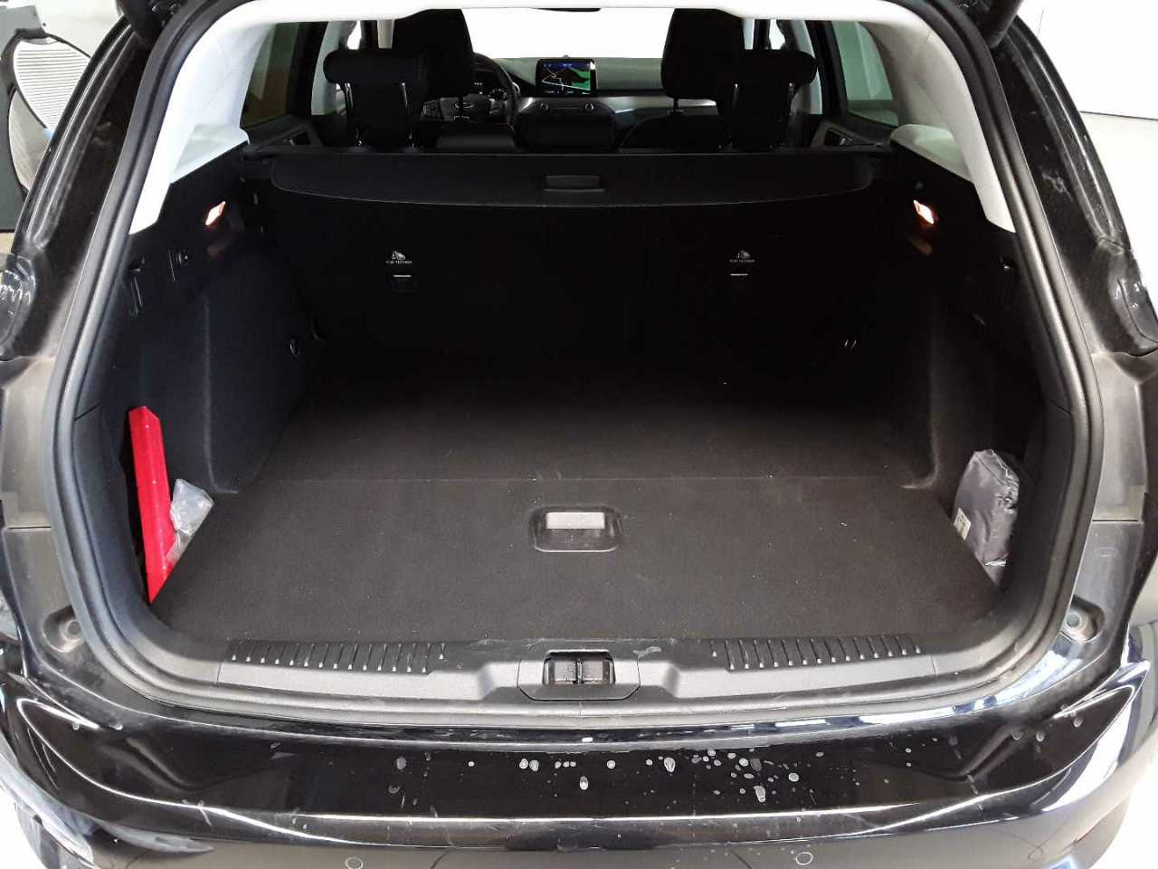 Ford Focus Turnier 1.0 EcoBoost Hybrid TITANIUM 15