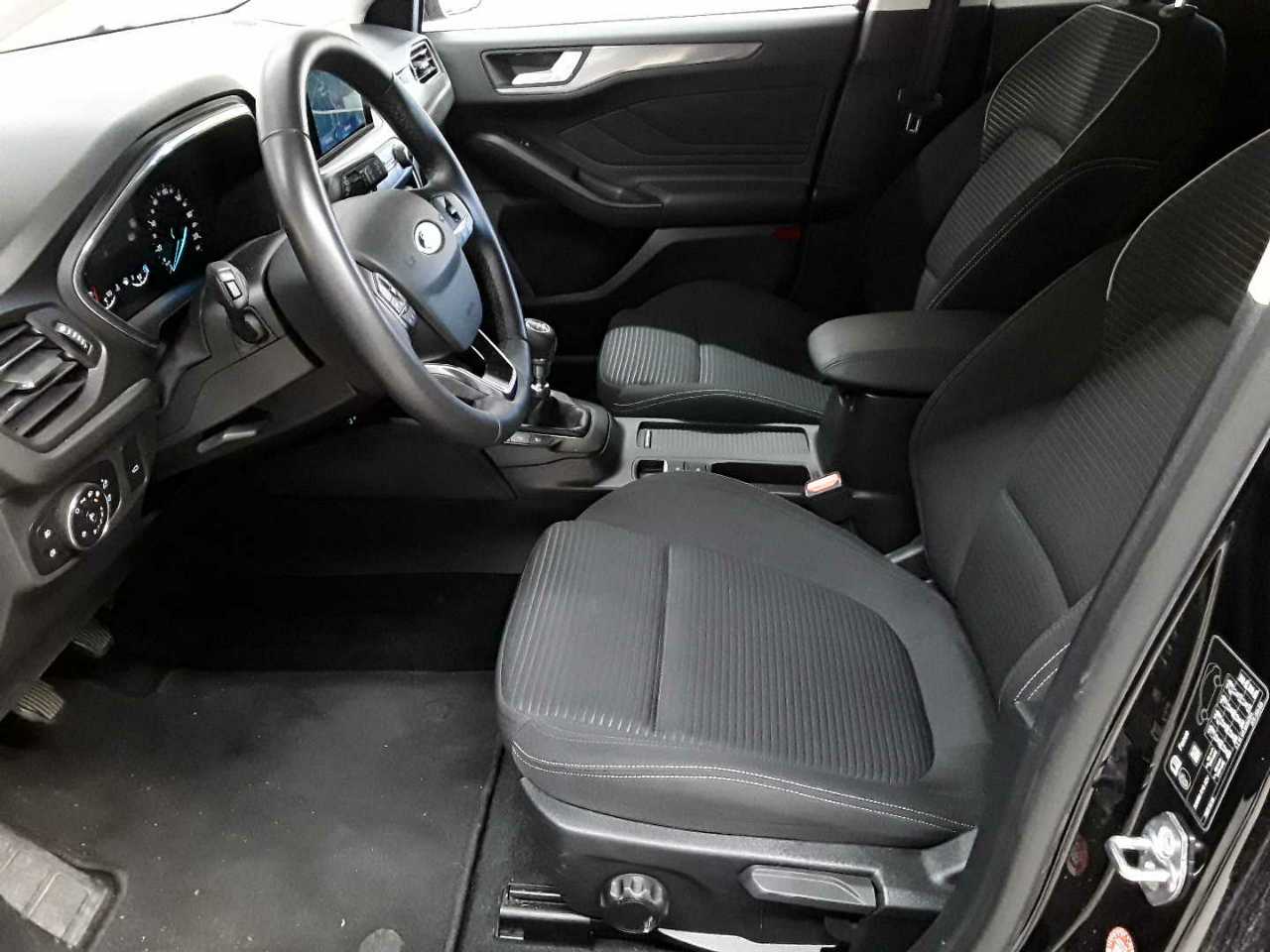 Ford Focus Turnier 1.0 EcoBoost Hybrid TITANIUM 7