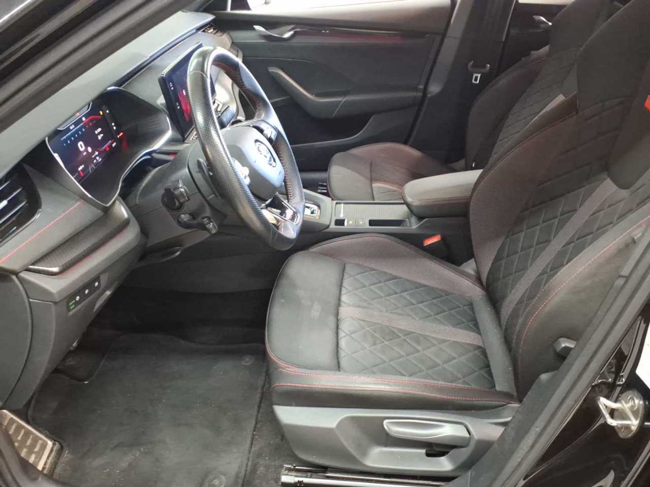 Skoda Octavia Combi 2.0 TSI DSG RS 7