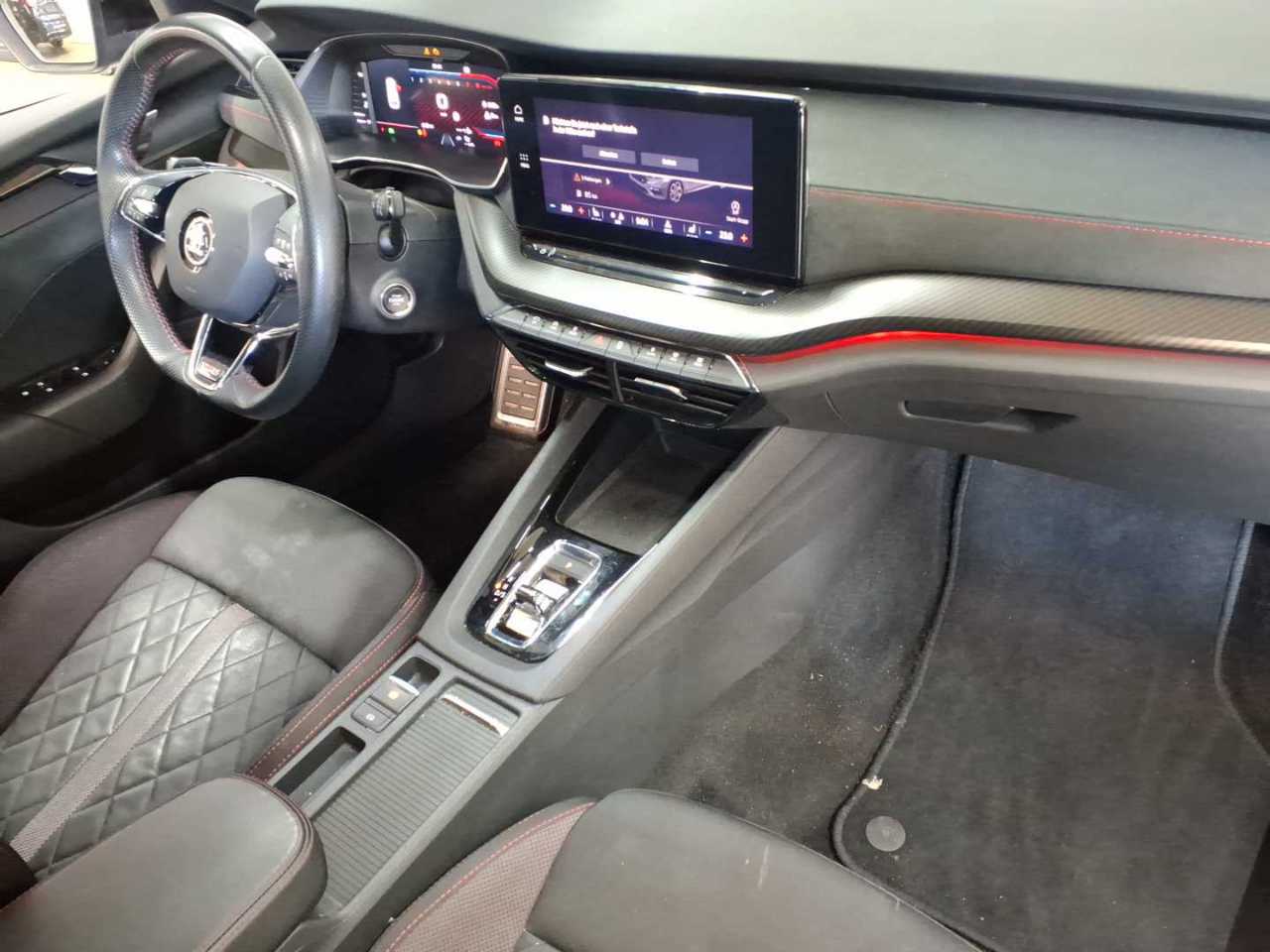 Skoda Octavia Combi 2.0 TSI DSG RS 9