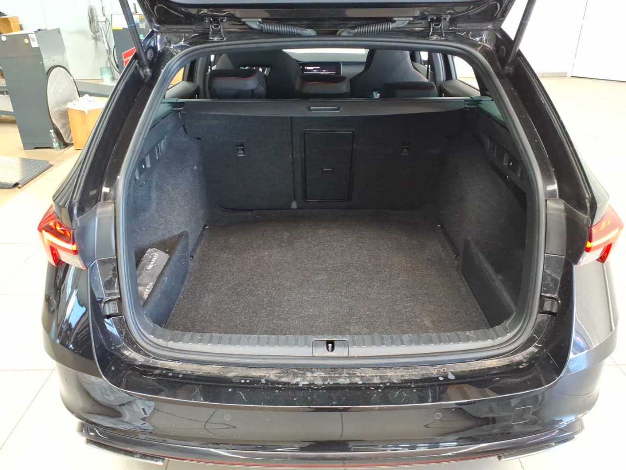 Skoda Octavia Combi 2.0 TSI DSG RS 15