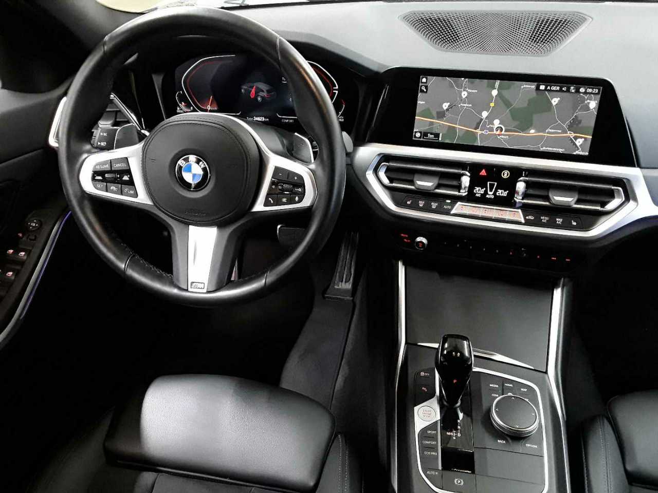 Bmw 320d Touring xDrive Aut. M Sport 10