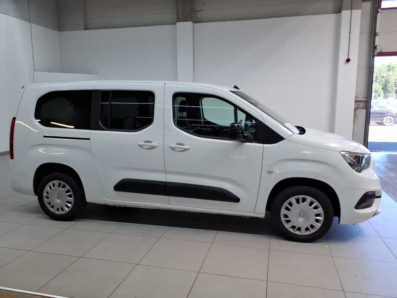 Opel Combo Life XL 1.5 D Start/Stop Elegance 3