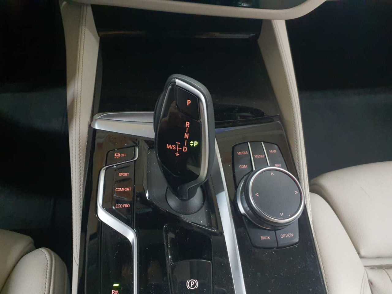 Bmw 530i Touring Aut. Luxury Line 10