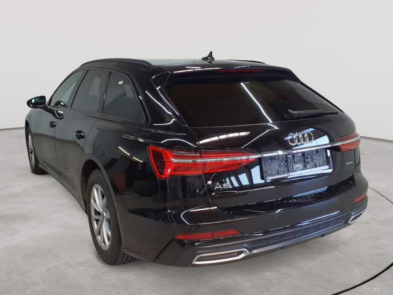 Audi A6 Avant 45 TFSI quattro S tronic 5