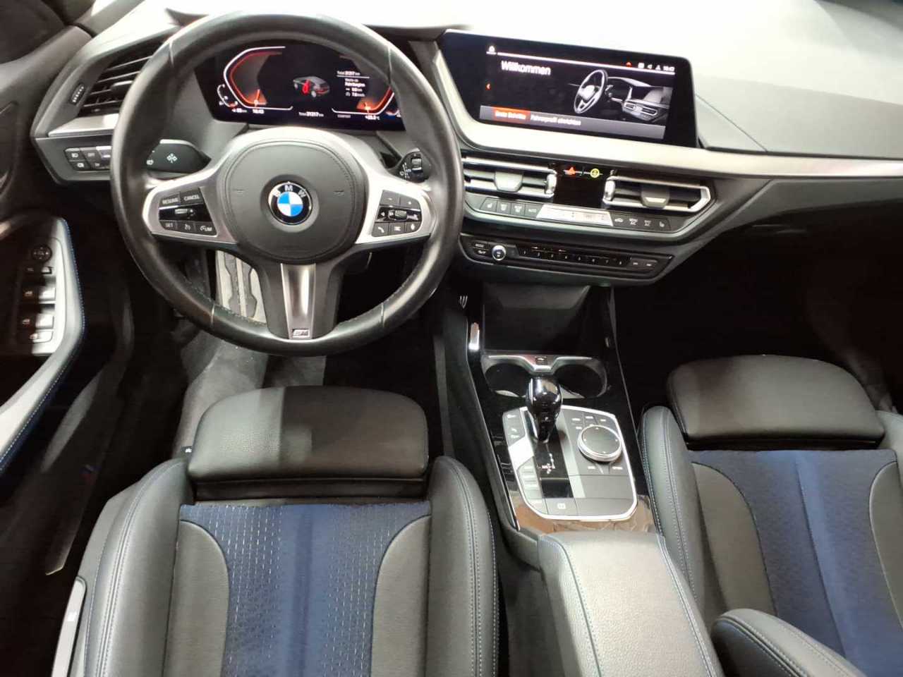 Bmw 118i Aut. M Sport 10
