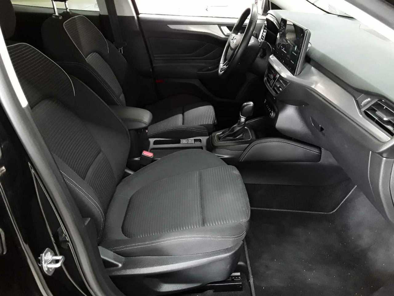 Ford Focus Turnier 1.0 EcoBoost Hybrid Aut. TITANIUM X 8