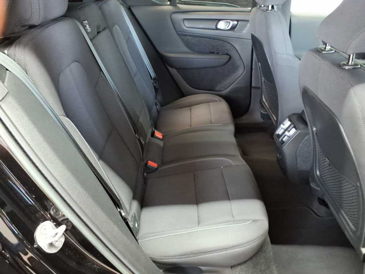 Volvo XC40 Recharge 78 kWh Twin Motor Plus 14