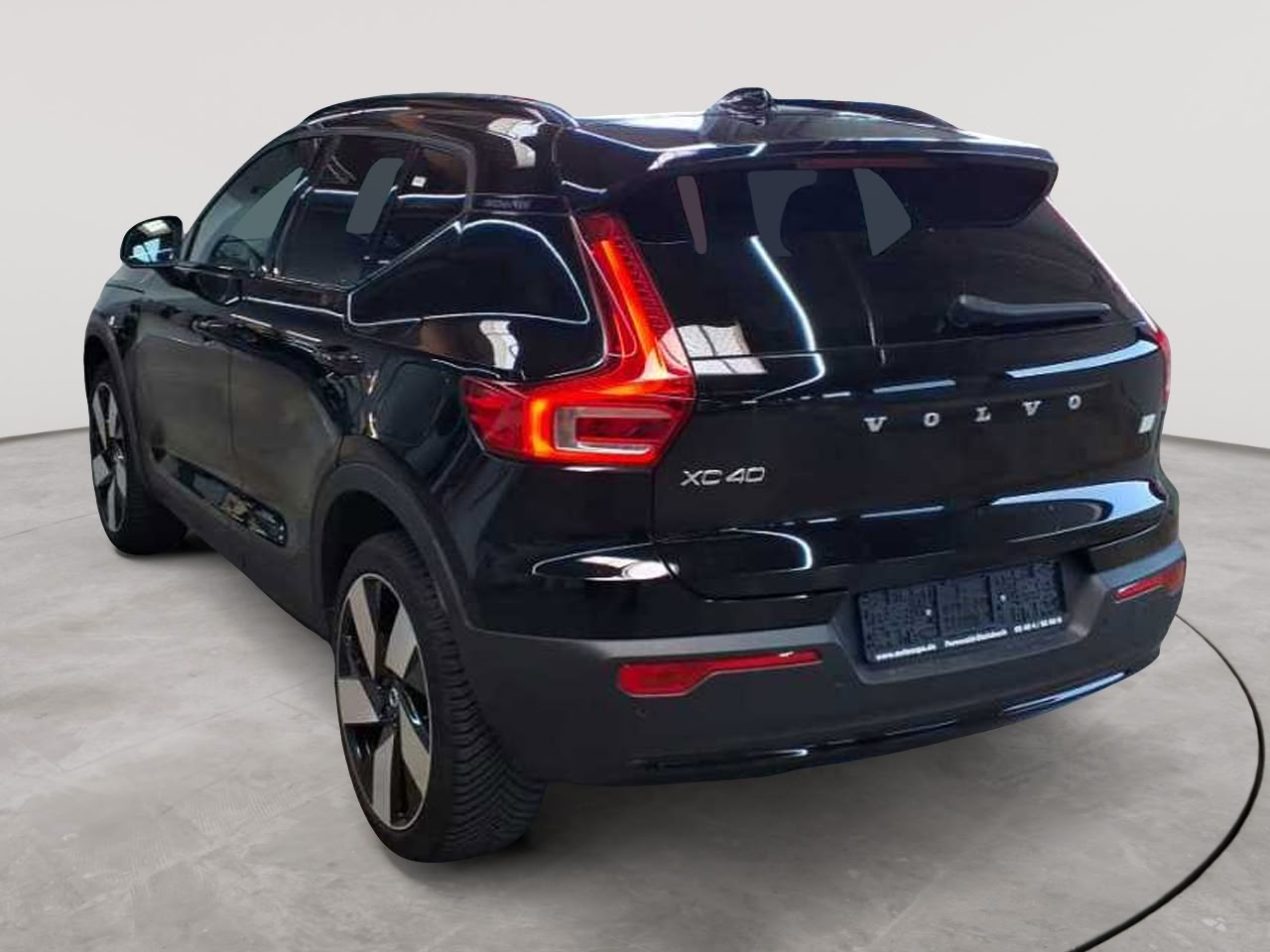 Volvo XC40 Recharge 78 kWh Twin Motor Plus 5
