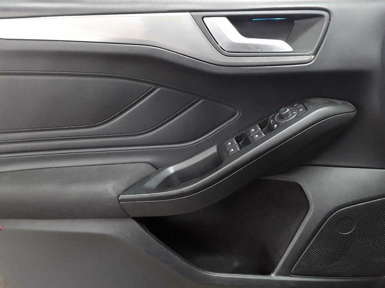 Ford Focus Turnier 1.0 EcoBoost Hybrid Aut. TITANIUM X 5