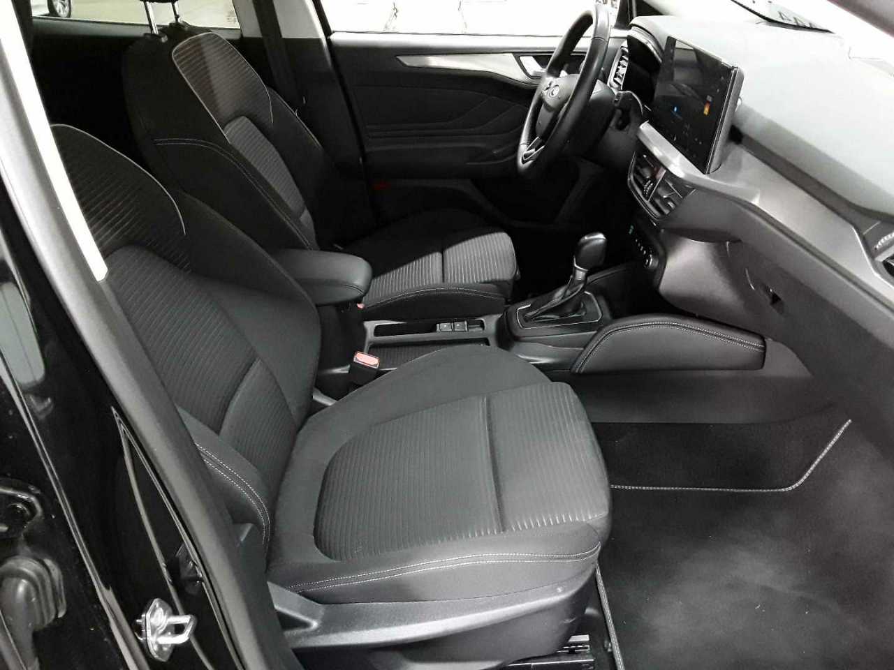 Ford Focus Turnier 1.0 EcoBoost Hybrid Aut. TITANIUM X 8
