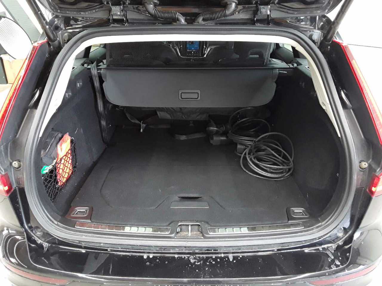 Volvo V60 T6 AWD Recharge Plus Dark 15