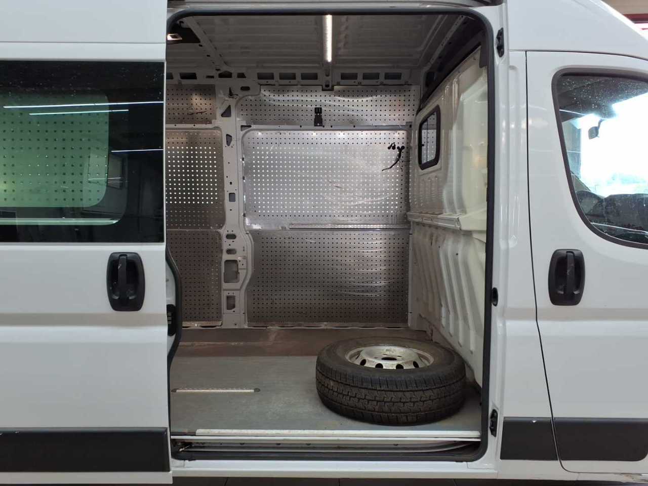 Fiat Ducato Maxi L4H2 verglast Natural Power 8