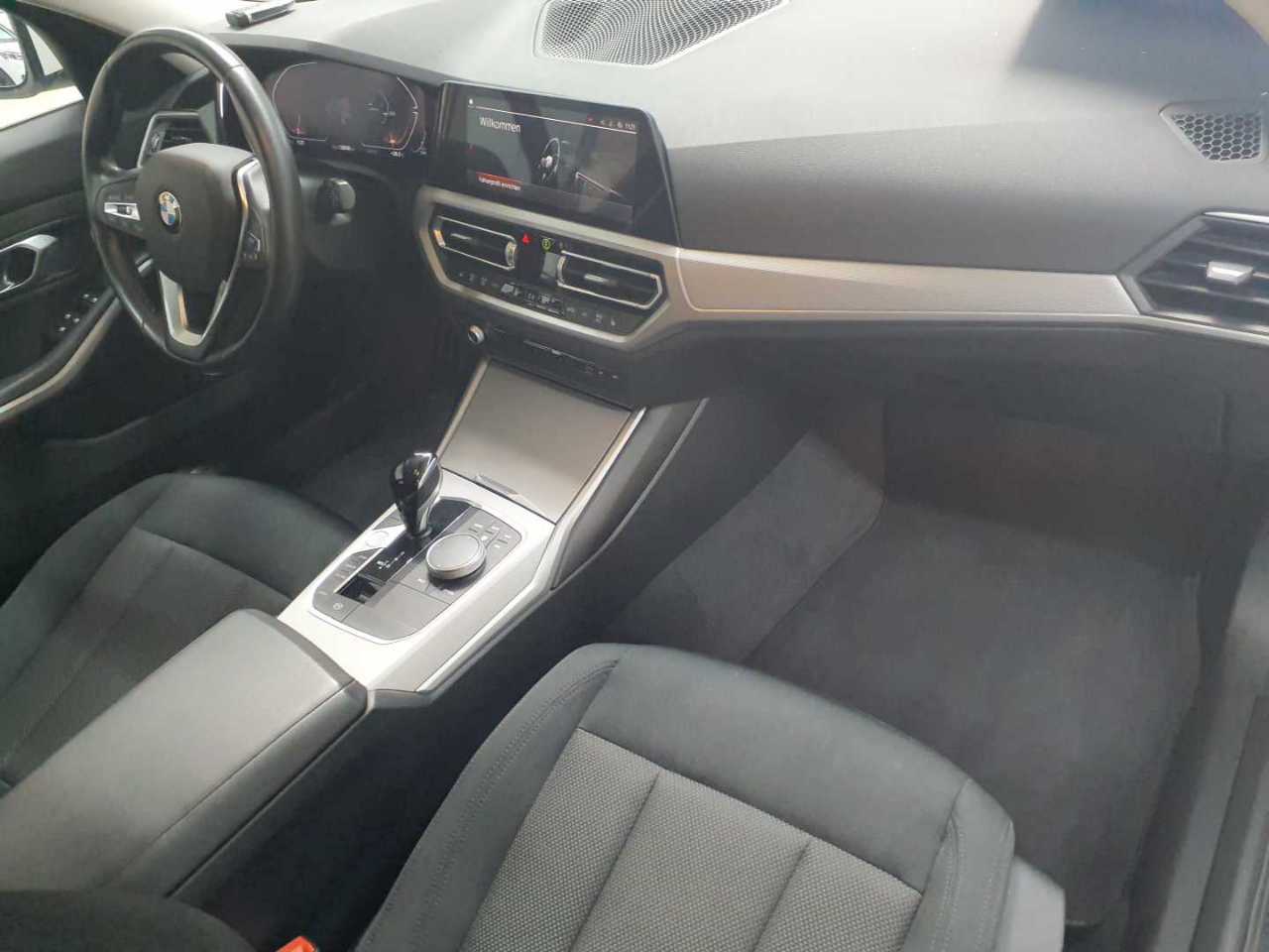 Bmw 316d Touring Aut. 9