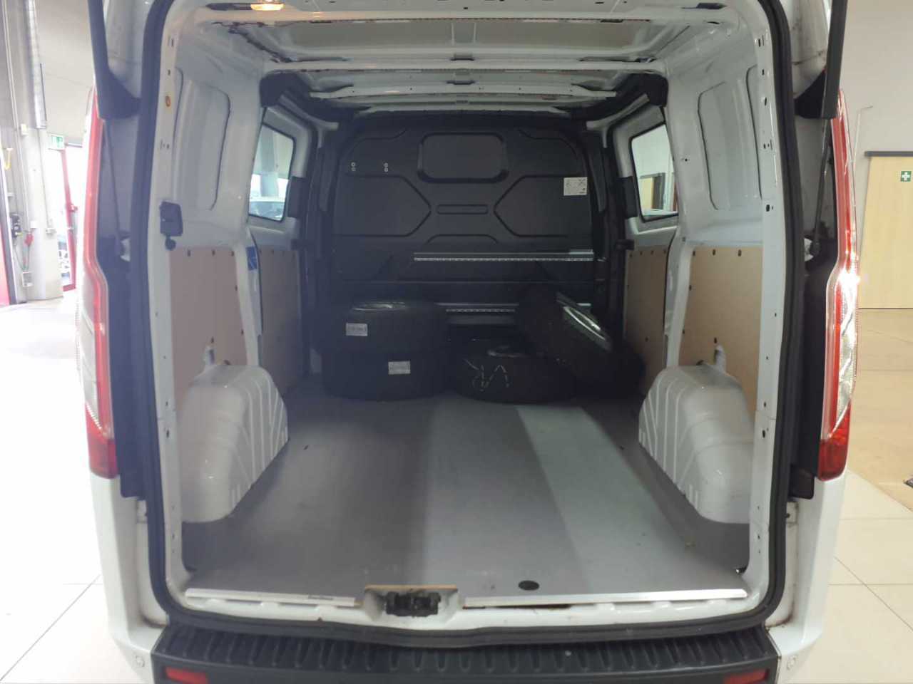 Ford Transit Custom 340 L1H1 LKW VA Autm. Trend 9