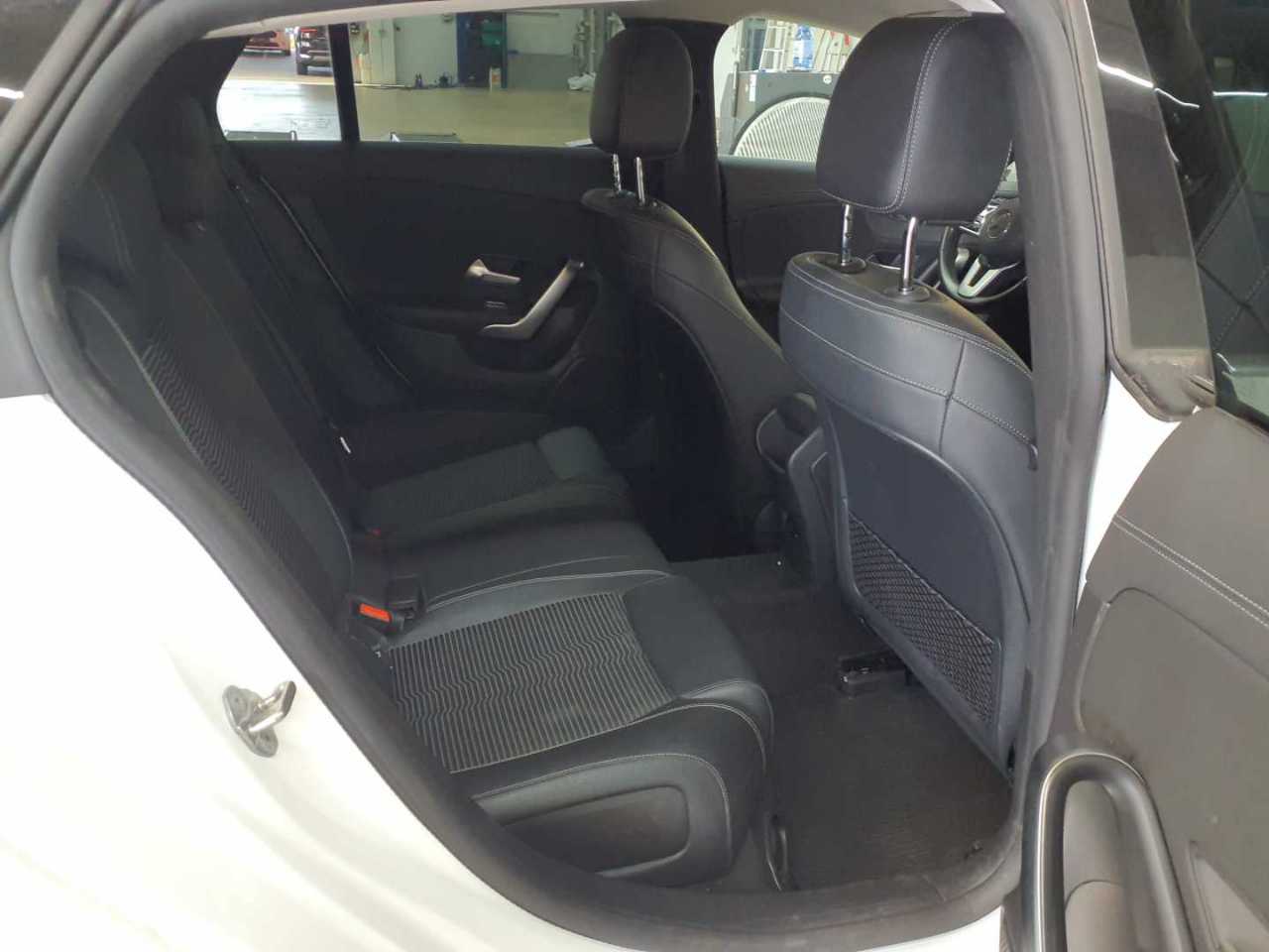 Mercedes-Benz CLA 200 d Shooting Brake 8G-DCT Progressive 10