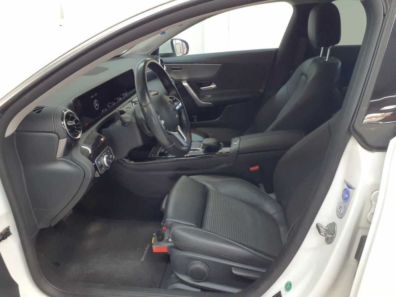 Mercedes-Benz CLA 200 d Shooting Brake 8G-DCT Progressive 7