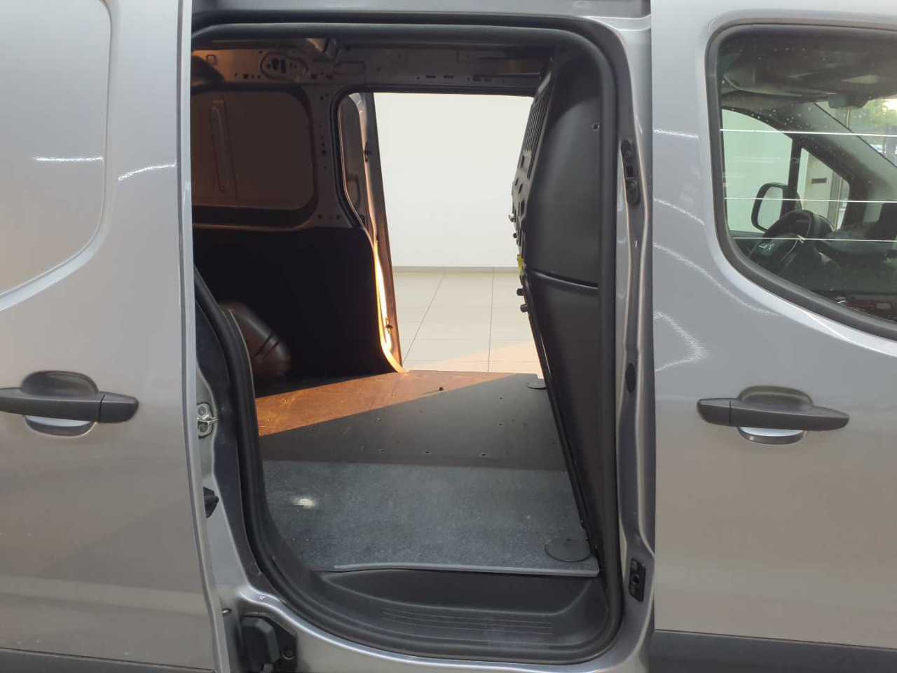 Peugeot Partner 1.5 BlueHDi 130 L2 EHZ S&S Premium 8