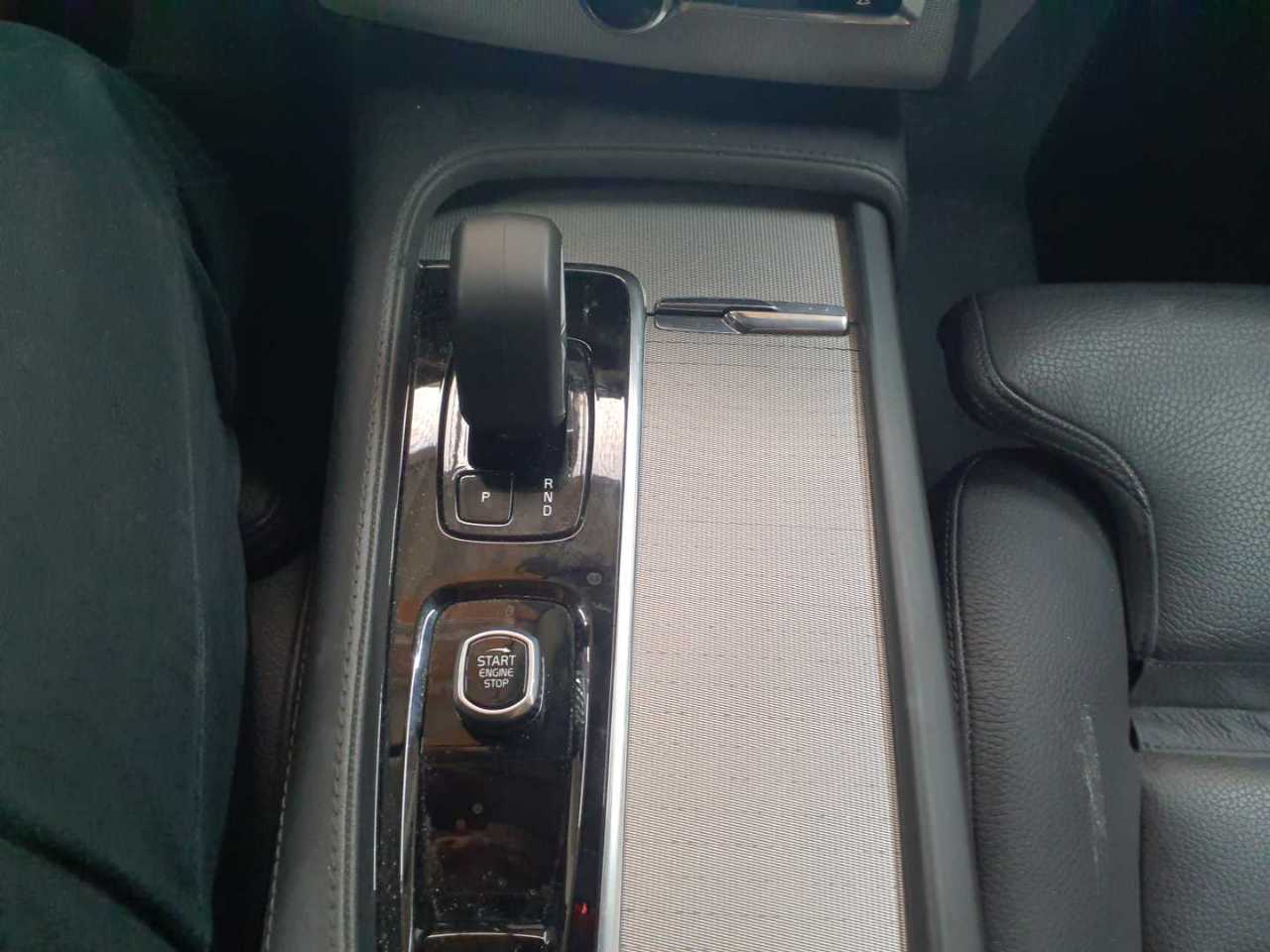 Volvo XC90 T8 AWD Recharge Plus Bright 10