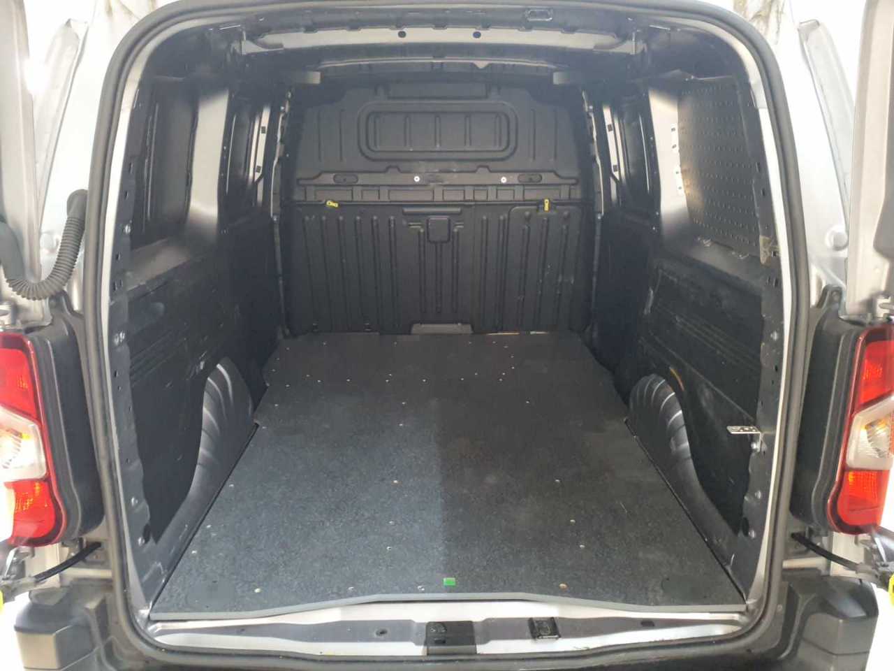 Peugeot Partner 1.5 BlueHDi 130 L2 EHZ S&S Premium 10