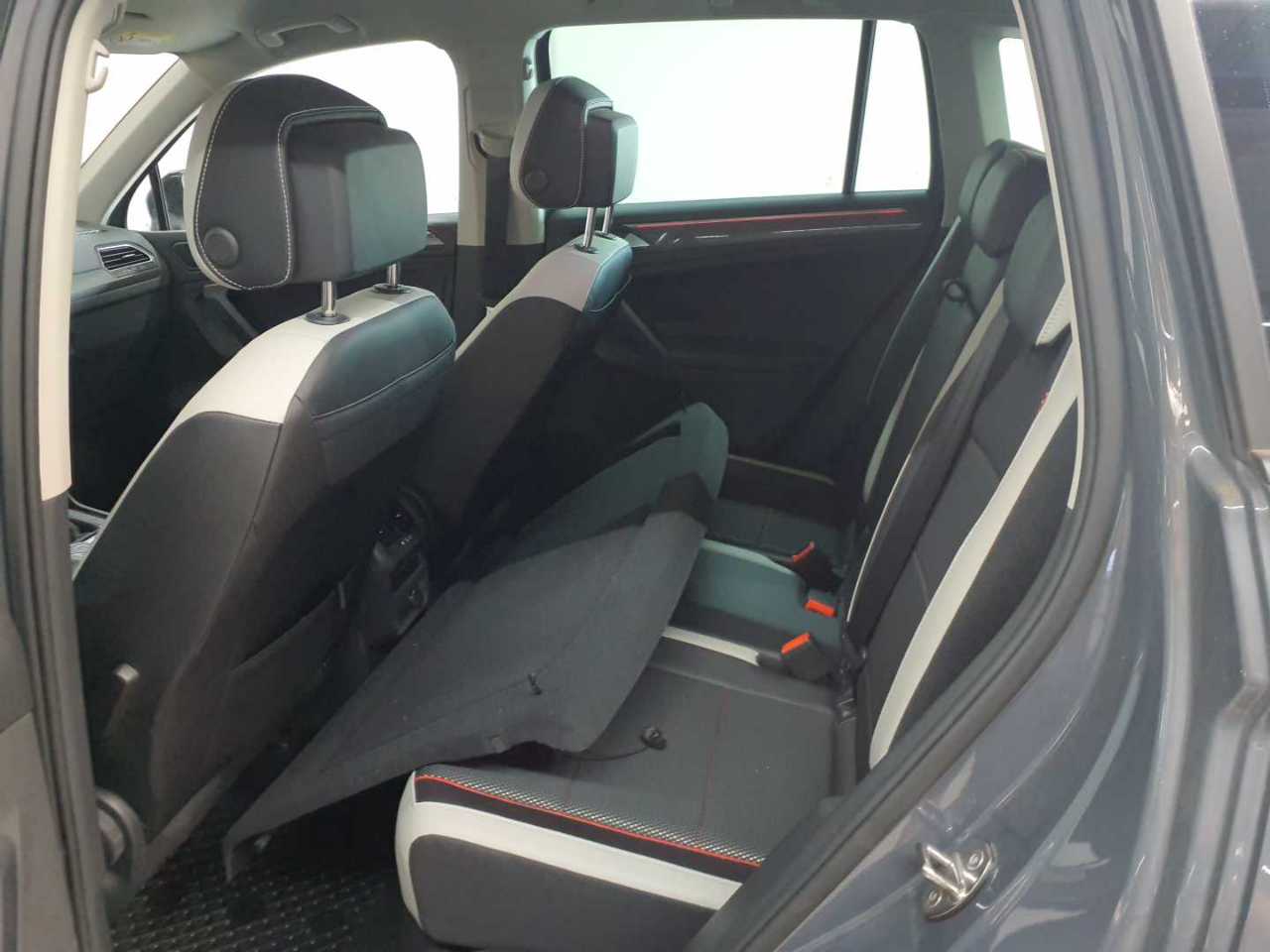 Vw Tiguan 2.0 TSI OPF 4MOTION DSG URBAN SPORT 13