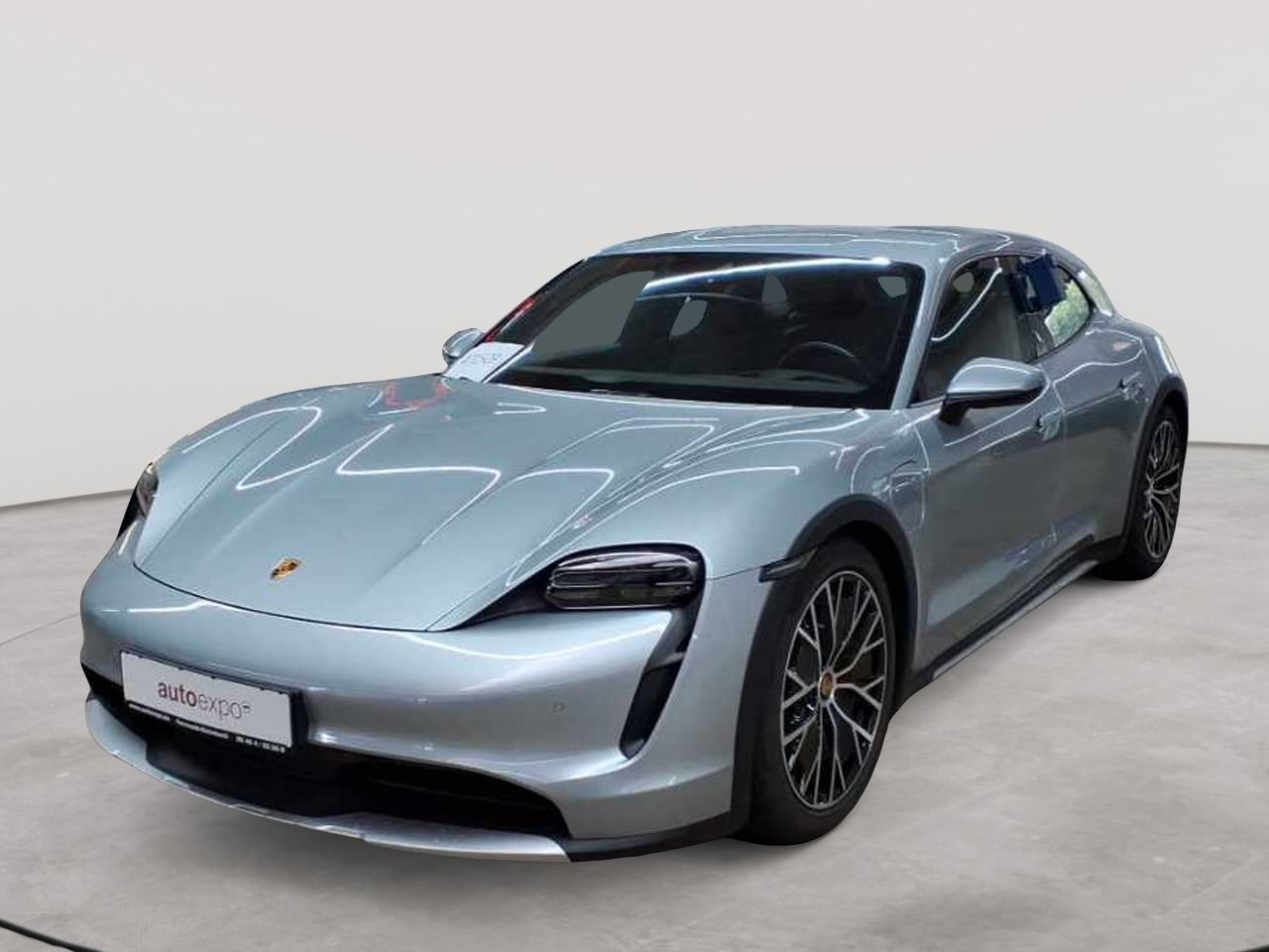 Porsche Taycan 4 Cross Turismo 2