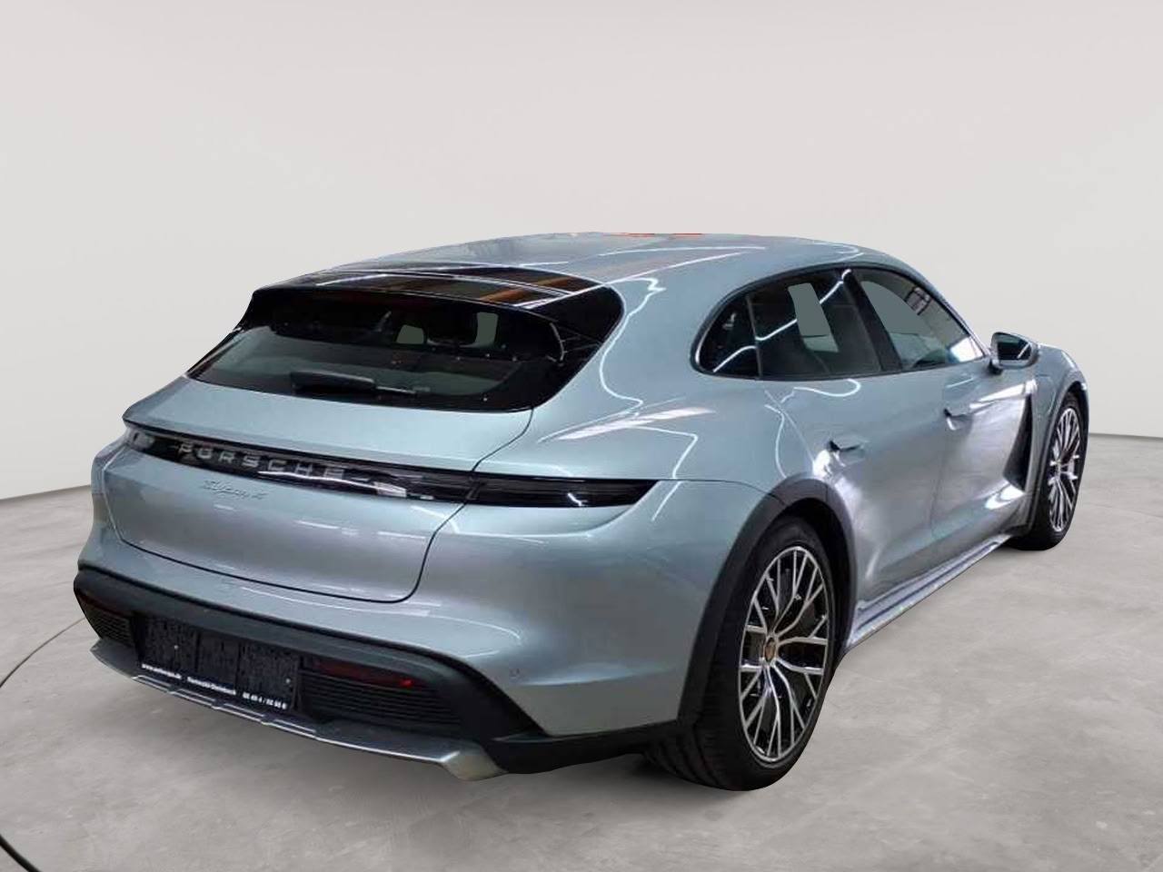 Porsche Taycan 4 Cross Turismo 4