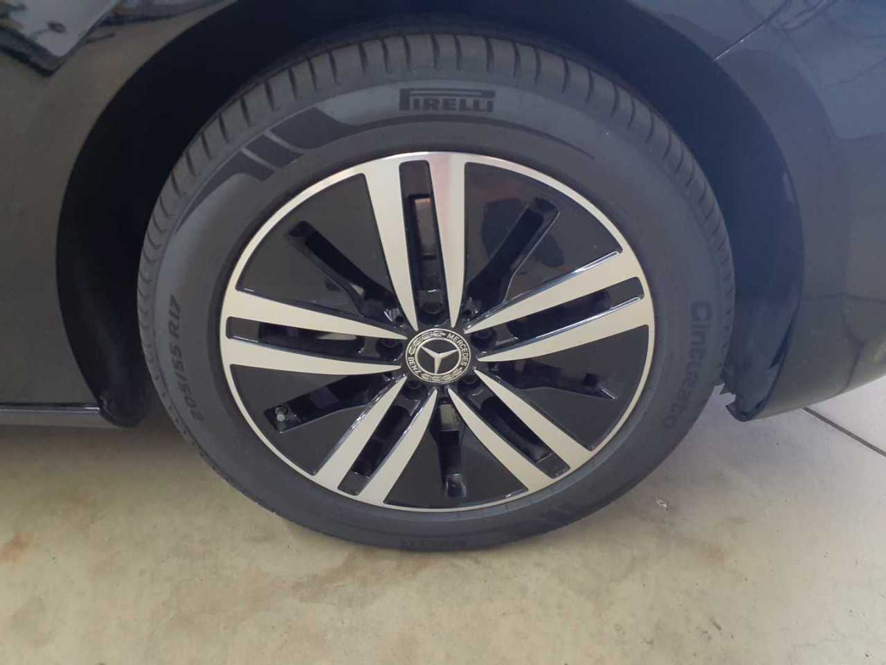 Mercedes-Benz A 250 e 8G-DCT Progressive 16