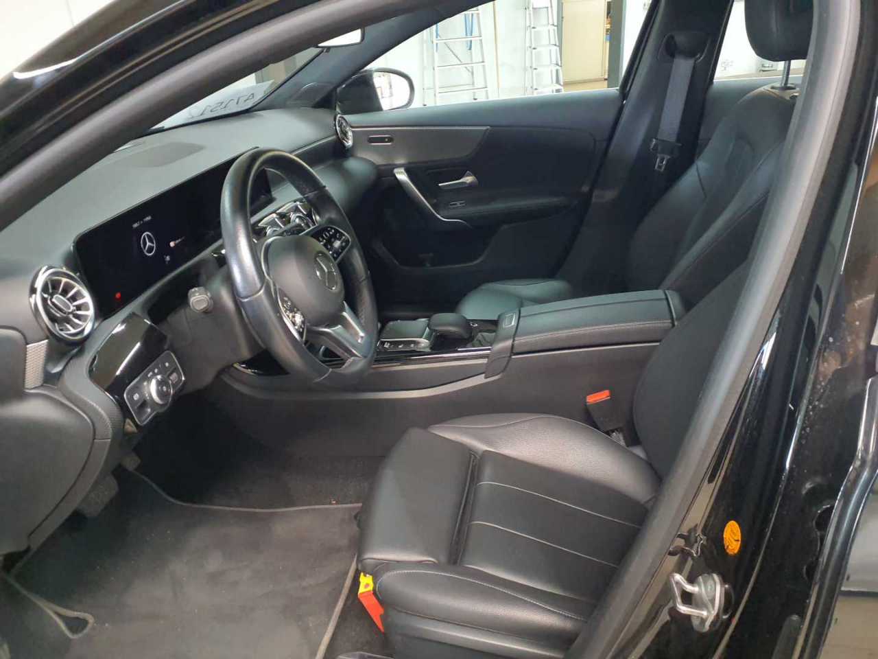 Mercedes-Benz A 250 e 8G-DCT Progressive 7