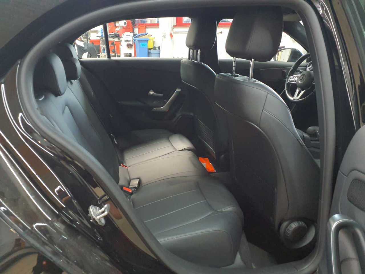 Mercedes-Benz A 250 e 8G-DCT Progressive 14