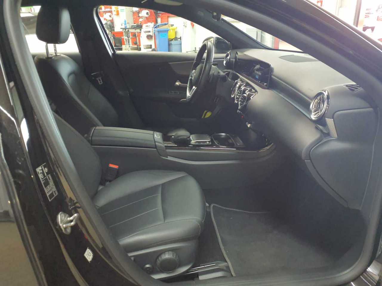 Mercedes-Benz A 250 e 8G-DCT Progressive 8