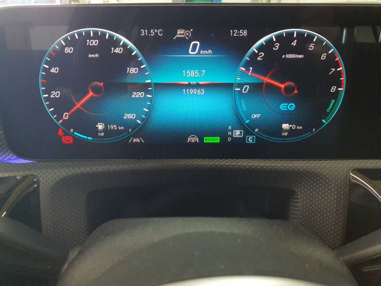 Mercedes-Benz A 250 e 8G-DCT Progressive 11