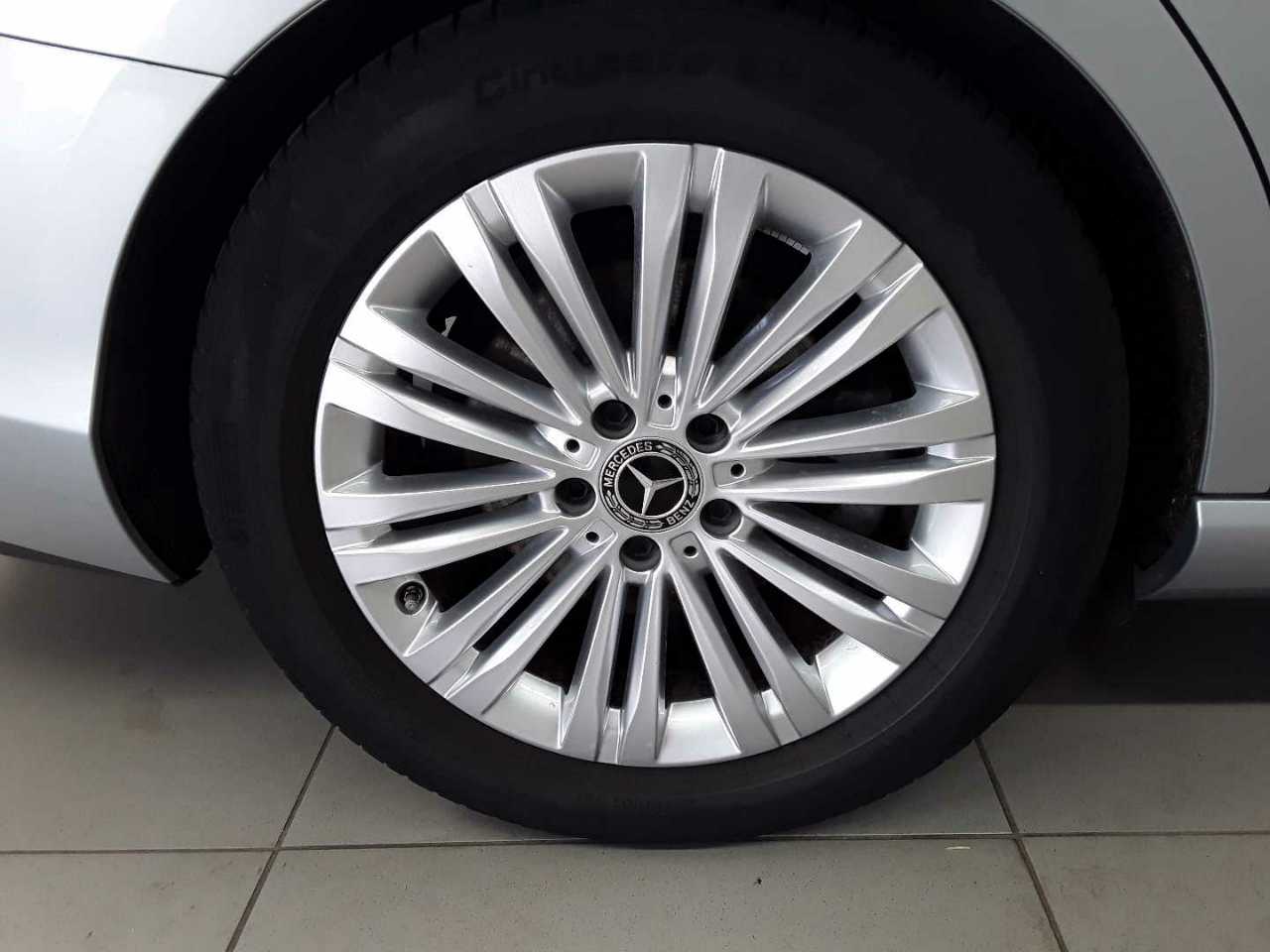 Mercedes-Benz C 200 d T 9G-TRONIC Avantgarde 18