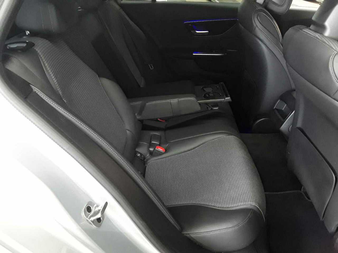 Mercedes-Benz C 200 d T 9G-TRONIC Avantgarde 14
