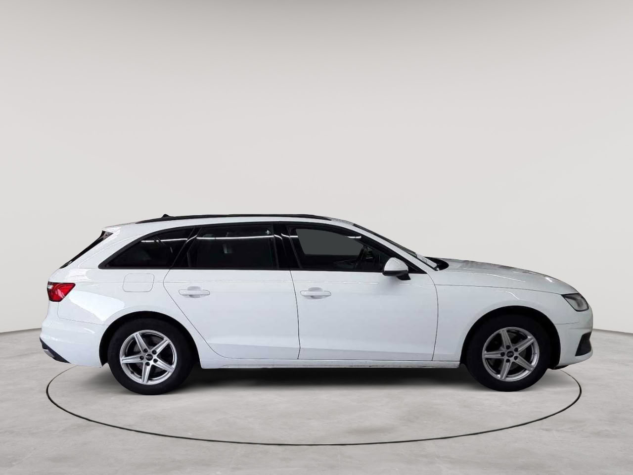Audi A4 Avant 30 TDI S tronic 3