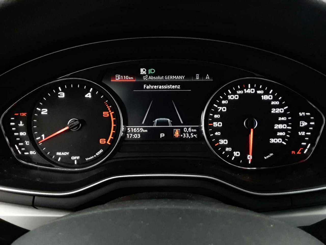 Audi A4 Avant 30 TDI S tronic 11