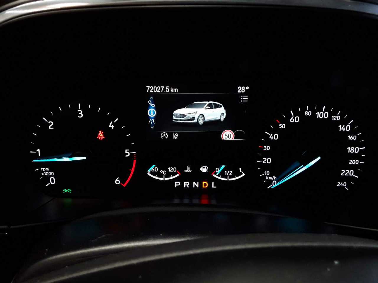 Ford Focus Turnier 1.5 EcoBlue Start-Stopp-System Aut. TITANIUM 11